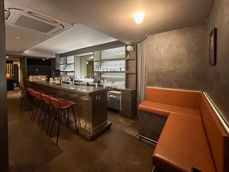 Telok Ayer Vicinity 2 Storey Shophouse with Lift, One Viewing, 5 Comparable Best-Match Units, 3,442 sqft, Shop / Shophouse For Rent, by CHEN ., 500135269 - Interior - CommercialGuru.com.sg
