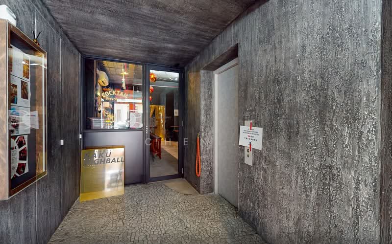 Telok Ayer Vicinity 2 Storey Shophouse with Lift, One Viewing, 5 Comparable Best-Match Units, 3,442 sqft, Shop / Shophouse For Rent, by CHEN ., 500135269 - Entrance - CommercialGuru.com.sg