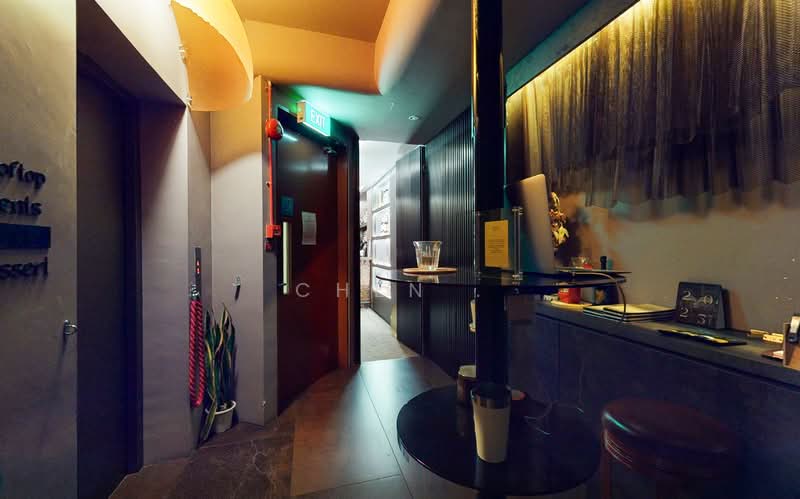 Telok Ayer Vicinity 2 Storey Shophouse with Lift, One Viewing, 5 Comparable Best-Match Units, 3,442 sqft, Shop / Shophouse For Rent, by CHEN ., 500135269 - Entrance - CommercialGuru.com.sg