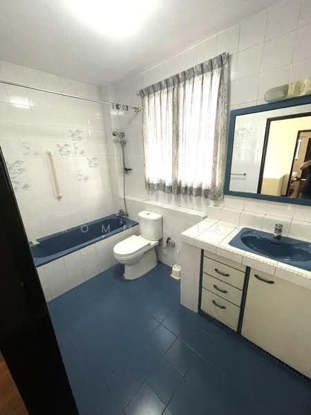 Hua guan avenue, Hua Guan Avenue, 4 Bedrooms, 3,500 sqft, Detached House For Rent, by Rommel Tan, 500135271 - Bathroom - PropertyGuru.com.sg