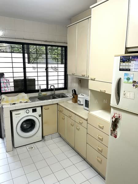 Hua guan avenue, Hua Guan Avenue, 4 Bedrooms, 3,500 sqft, Detached House For Rent, by Rommel Tan, 500135271 - Kitchen - PropertyGuru.com.sg