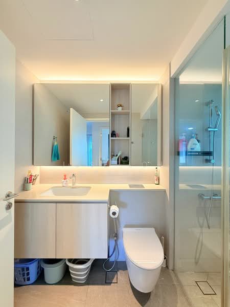 The Minton, 10C Hougang Street 11, 1 Bedroom, 560 sqft, Condominium For Sale, by Jose Loh Zhenhao, 500135281 - Bathroom - PropertyGuru.com.sg