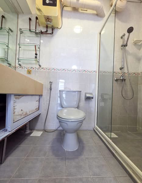 315C Anchorvale Road, 315C Anchorvale Road, 4 Bedrooms, 1,345 sqft, HDB Flat For Sale, by Marcella Yong 杨惠晴, 500135284 - Bathroom - PropertyGuru.com.sg