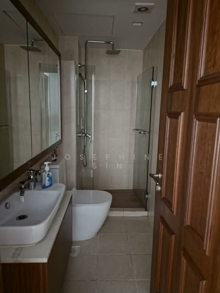 Mosque Street, , 2 Bedrooms, 1,005 sqft, Shophouse For Rent, by Josephine Sin, 500135286 - Bathroom - PropertyGuru.com.sg