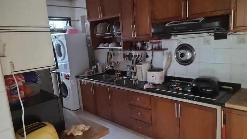 455 Clementi Avenue 3, 455 Clementi Avenue 3, Room Rental, 150 sqft, HDB Flat For Rent, by Jane Lim S C, 500135291 - Kitchen - PropertyGuru.com.sg