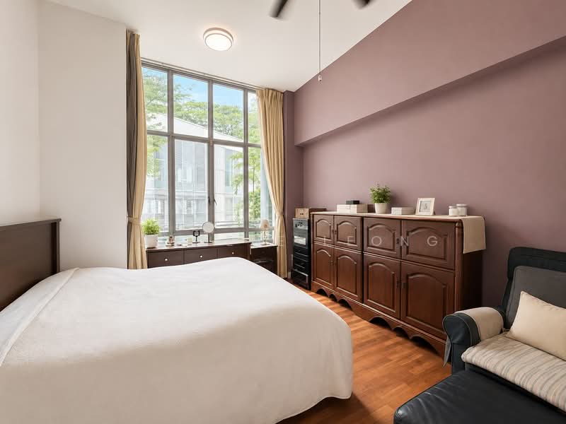 999 Years, Ground Floor Patio, 1410 Sqft, High Ceiling in St Michael Estate, , 3 Bedrooms, 1,410 sqft, Condominium For Sale, by Howgene Leong, 500135292 - Master Bedroom - PropertyGuru.com.sg
