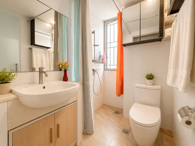 999 Years, Ground Floor Patio, 1410 Sqft, High Ceiling in St Michael Estate, , 3 Bedrooms, 1,410 sqft, Condominium For Sale, by Howgene Leong, 500135292 - Common Bathroom - PropertyGuru.com.sg