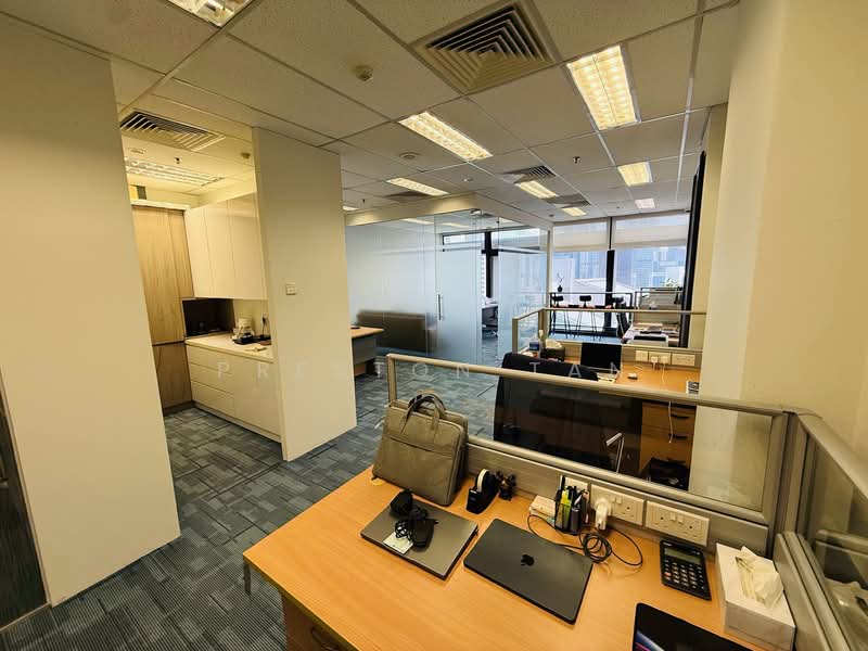 Ocbc Centre, 65 Chulia Street, 911 sqft, Office For Rent, by Preston Tan, 500135296 - Interior - CommercialGuru.com.sg