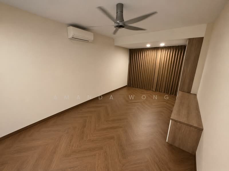 Grace walk, , 5 Bedrooms, 2,701 sqft, Terraced House For Rent, by Amanda Wong, 500135299 - Level 3 Common bedroom  - PropertyGuru.com.sg