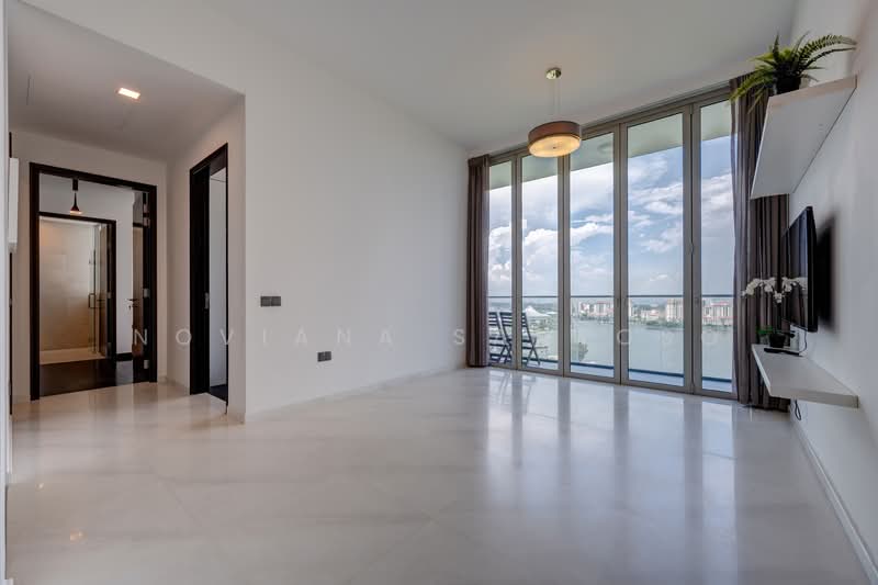Kallang Riverside, 51 Kampong Bugis, 2 Bedrooms, 1,001 sqft, Condominium For Sale, by Noviana Santoso, 500135300 - Living Room - PropertyGuru.com.sg