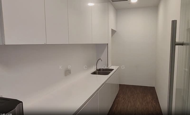 Six Battery Road Building, 6 Battery Road, 1,615 sqft, Office For Rent, by KP Chong, 500135305 - Kitchen - CommercialGuru.com.sg