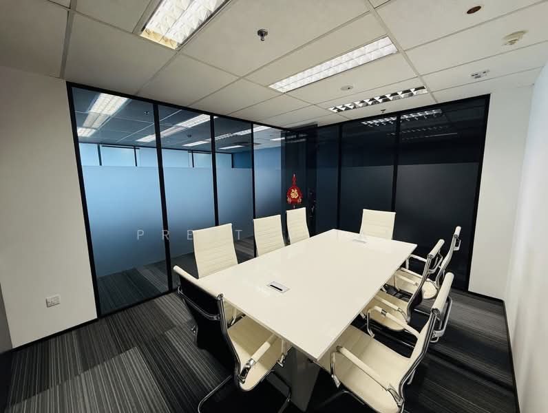 Ocbc Centre, 65 Chulia Street, 911 sqft, Office For Rent, by Preston Tan, 500135313 - Interior - CommercialGuru.com.sg
