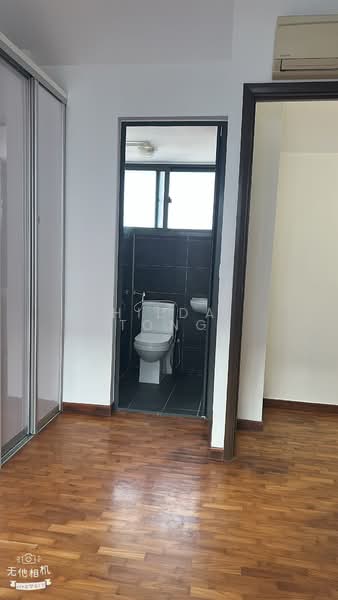 Presto @ Upper Serangoon, 528 Upper Serangoon Road, 2 Bedrooms, 818 sqft, Condominium For Sale, by Hilda Tong, 500135318 - Bathroom - PropertyGuru.com.sg