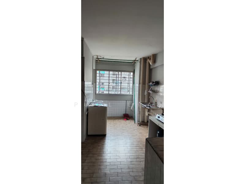 152 Serangoon North Avenue 1, 152 Serangoon North Avenue 1, 2 Bedrooms, 829 sqft, HDB Flat For Rent, by Paul Lian, 500135326 - Kitchen - PropertyGuru.com.sg