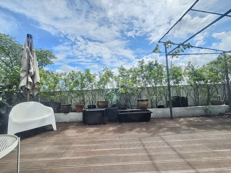 Novelty BizCentre, 18 Howard Road, 1,657 sqft, Light Industrial (B1) For Sale, by Shawn Yee, 500135333 - CommercialGuru.com.sg