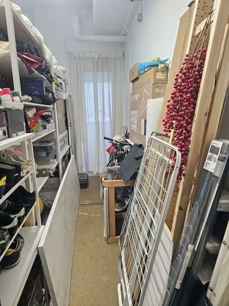 Novelty BizCentre, 18 Howard Road, 1,657 sqft, Light Industrial (B1) For Sale, by Shawn Yee, 500135333 - CommercialGuru.com.sg