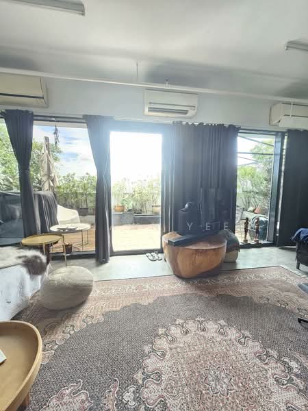 Novelty BizCentre, 18 Howard Road, 1,657 sqft, Light Industrial (B1) For Sale, by Shawn Yee, 500135333 - CommercialGuru.com.sg