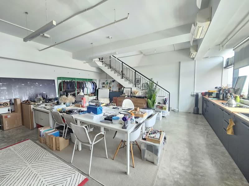 Novelty BizCentre, 18 Howard Road, 1,657 sqft, Light Industrial (B1) For Sale, by Shawn Yee, 500135333 - CommercialGuru.com.sg