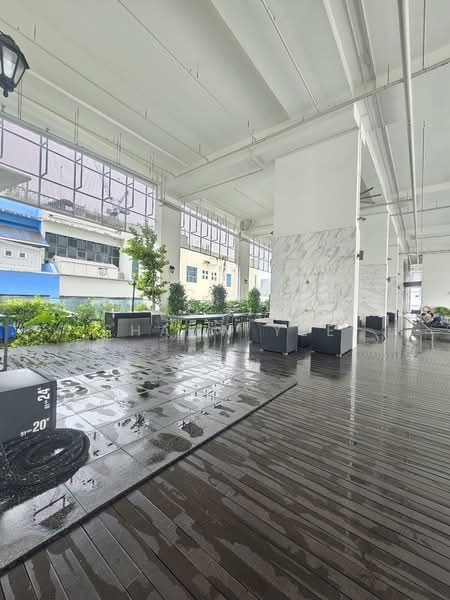 Novelty BizCentre, 18 Howard Road, 1,657 sqft, Light Industrial (B1) For Sale, by Shawn Yee, 500135333 - Exterior - CommercialGuru.com.sg