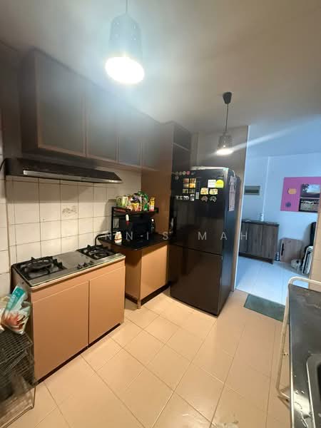 480 Segar Road, 480 Segar Road, 3 Bedrooms, 979 sqft, HDB Flat For Sale, by Dennis Mah, 500135347 - Kitchen - PropertyGuru.com.sg
