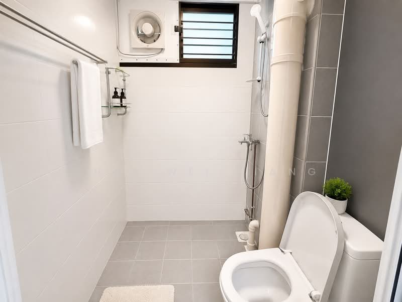 111 Woodlands Street 13, 111 Woodlands Street 13, Room Rental, 150 sqft, HDB Flat For Rent, by Chan Wei Xiang, 500135359 - Bathroom - PropertyGuru.com.sg