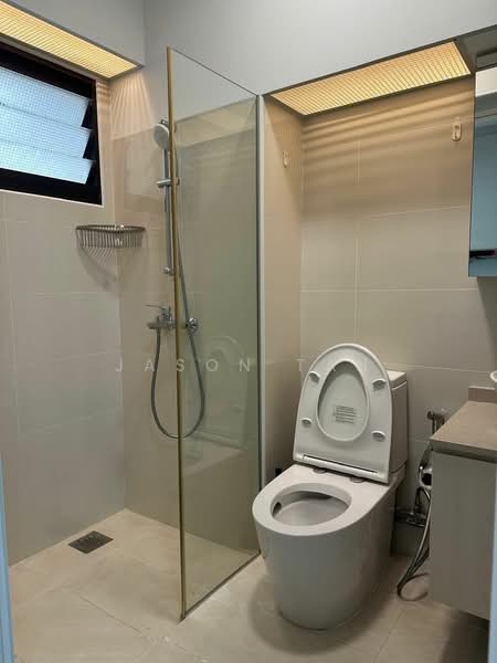 20 Jalan Membina, 20 Jalan Membina, 3 Bedrooms, 1,183 sqft, HDB Flat For Sale, by Jason Tan, 500135363 - Common Bathroom - PropertyGuru.com.sg