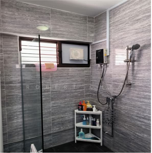 846 Yishun Ring Road, 846 Yishun Ring Road, 4 Bedrooms, 1,442 sqft, HDB Flat For Sale, by Robert Chen, 500135364 - Bathroom - PropertyGuru.com.sg