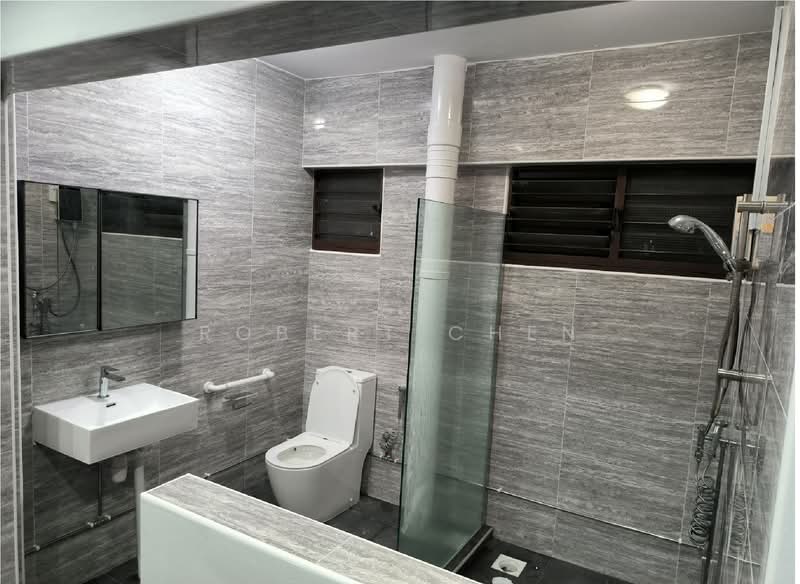 846 Yishun Ring Road, 846 Yishun Ring Road, 4 Bedrooms, 1,442 sqft, HDB Flat For Sale, by Robert Chen, 500135364 - Bathroom - PropertyGuru.com.sg