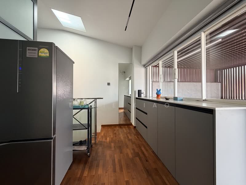 Cardiff Grove, Cardiff Grove, Room Rental, 250 sqft, Semi-Detached House For Rent, by Eddie Xiao, 500135370 - Kitchen - PropertyGuru.com.sg