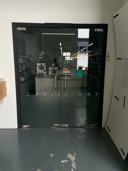 Tat Ann Building, 40 Jalan Pemimpin, Ang Mo Kio / Bishan / Thomson, 1,850 sqft, Light Industrial (B1) For Rent, by Daniel Gay, 500135375 - Entrance - CommercialGuru.com.sg