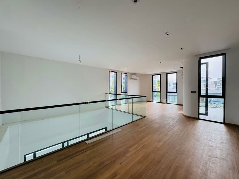 Brand New with Lift and Pool, park 5 cars inside - call 8130 3636 to view now!, Near to Serangoon mrt & Nex shopping mall, 6 Bedrooms, 9,422 sqft, Semi-Detached House For Sale, by Kim Yan 金燕, 500135379 - Interior - PropertyGuru.com.sg
