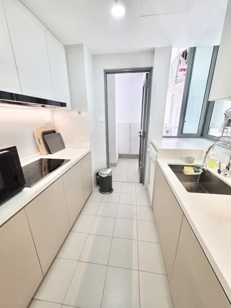Tanamera Crest, 6 Pari Dedap Walk, 3 Bedrooms, 1,163 sqft, Condominium For Sale, by Gan Sok Hoon, 500135382 - Well ventilated Bright, Enclosed Kitchen - PropertyGuru.com.sg