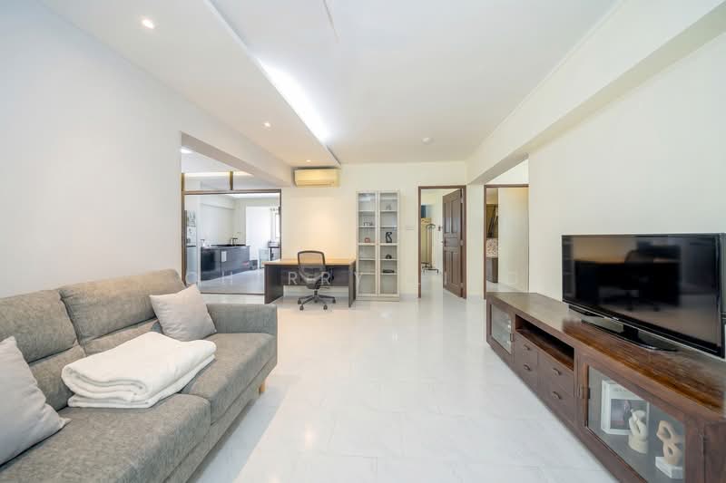 946 Jurong West Street 91, 946 Jurong West Street 91, 3 Bedrooms, 1,130 sqft, HDB Flat For Sale, by Cherry Ling, 500135396 - Living Room - PropertyGuru.com.sg