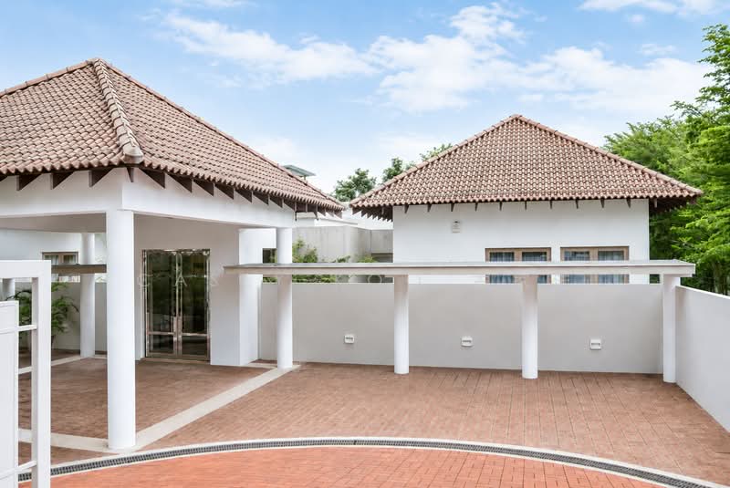 Good Class Bungalow at Belmont Road, Belmont Road, 6 Bedrooms, 7,200 sqft, Good Class Bungalow For Rent, by Casey Koo 古家进, 500135407 - Car Porch - PropertyGuru.com.sg