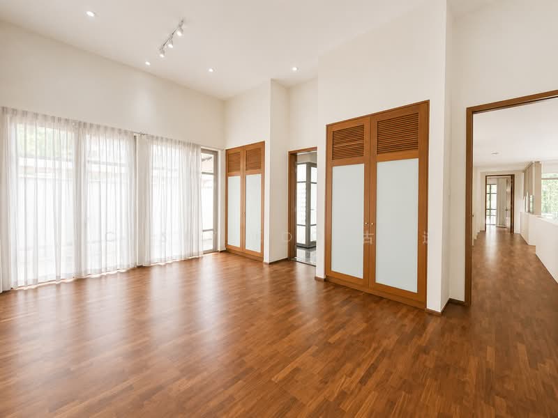 Good Class Bungalow at Belmont Road, Belmont Road, 6 Bedrooms, 7,200 sqft, Good Class Bungalow For Rent, by Casey Koo 古家进, 500135407 - Common Bedroom - PropertyGuru.com.sg