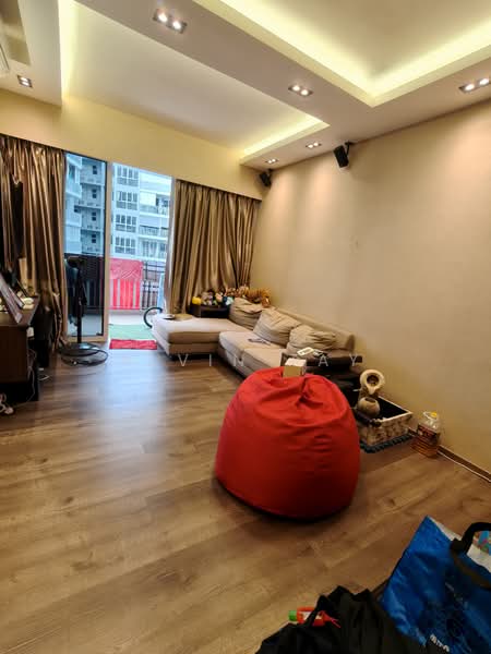 Forestville, 24 Woodlands Drive 16, 4 Bedrooms, 1,249 sqft, Executive Condominium For Rent, by Alvin Tay, 500135408 - Living Room - PropertyGuru.com.sg
