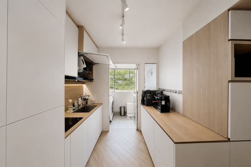 113D McNair Towers, 113D Mcnair Road, 2 Bedrooms, 732 sqft, HDB Flat For Sale, by Alex Lee, 500135413 - Kitchen - PropertyGuru.com.sg