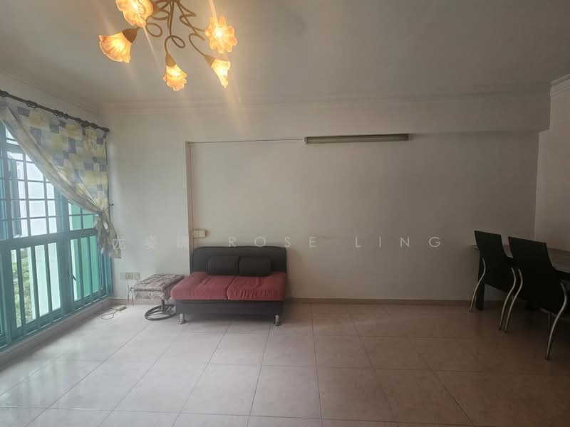 12 Farrer Park Road, 12 Farrer Park Road, 3 Bedrooms, 969 sqft, HDB Flat For Sale, by 龙姿绮 Rose Ling, 500135418 - Living Room - PropertyGuru.com.sg