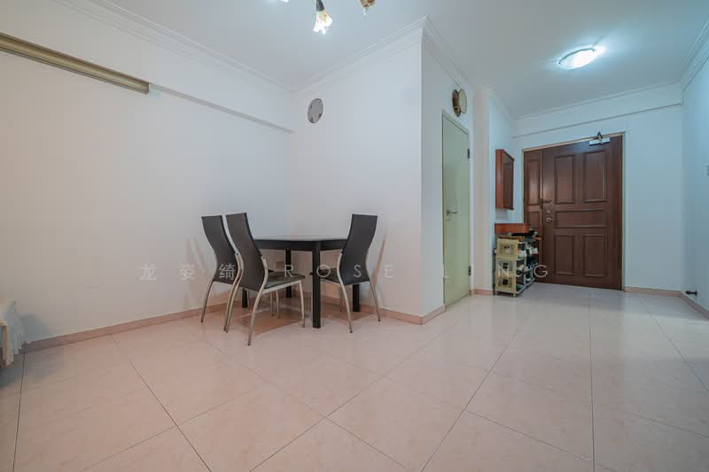 12 Farrer Park Road, 12 Farrer Park Road, 3 Bedrooms, 969 sqft, HDB Flat For Sale, by 龙姿绮 Rose Ling, 500135418 - Dining Room - PropertyGuru.com.sg