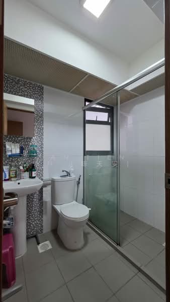 118A Alkaff Crescent, 118A Alkaff Crescent, 3 Bedrooms, 1,001 sqft, HDB Flat For Sale, by Tan Tien An (陈天安), 500135420 - Master Bathroom - PropertyGuru.com.sg