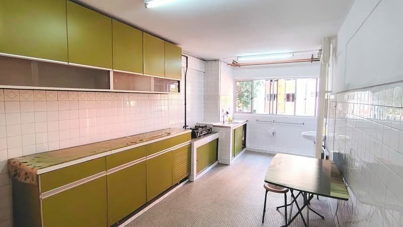 119 Ang Mo Kio Avenue 3, 119 Ang Mo Kio Avenue 3, 2 Bedrooms, 721 sqft, HDB Flat For Sale, by Eve Wong, 500135425 - Kitchen - PropertyGuru.com.sg