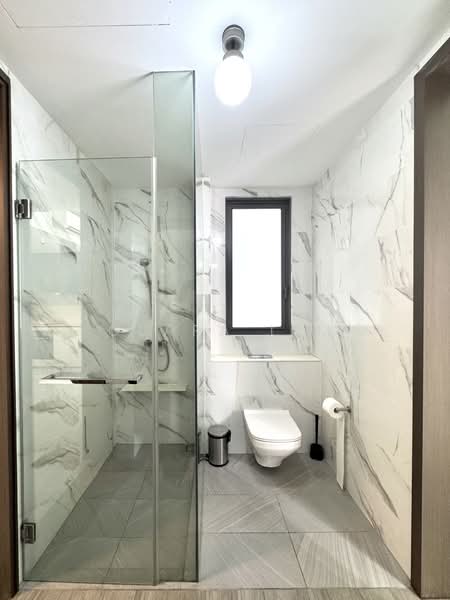 Forest Woods, , 2 Bedrooms, 667 sqft, Condominium For Rent, by Clara Lim, 500135427 - Bathroom - PropertyGuru.com.sg