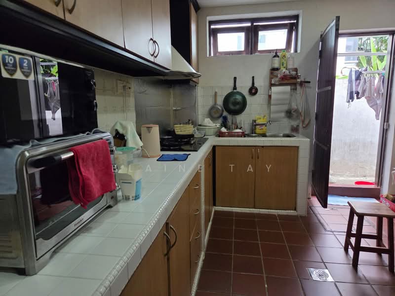 Ceylon road, Ceylon Road, East Coast / Marine Parade, Room Rental, 125 sqft, Conservation House For Rent, by Elaine Tay, 500135460 - Kitchen - PropertyGuru.com.sg