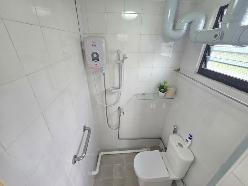 33 Jalan Bahagia, 33 Jalan Bahagia, 2 Bedrooms, 600 sqft, HDB Flat For Rent, by Sharlyn Neo, 500135473 - Bathroom - PropertyGuru.com.sg