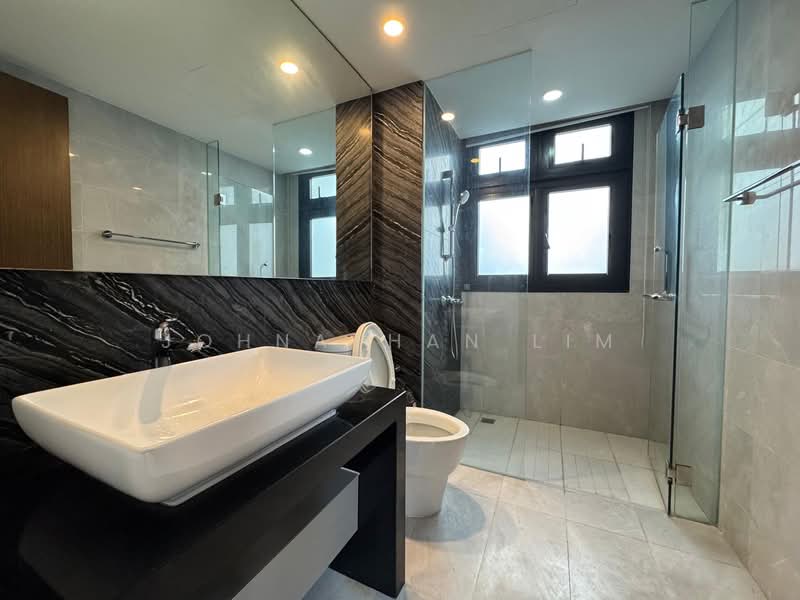 River Isles, Punggol Central, 3 Bedrooms, 2,045 sqft, Condominium For Sale, by Johnathan Lim, 500135487 - Bathroom - PropertyGuru.com.sg