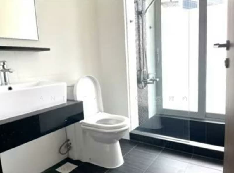 Zedge, 2 Akyab Road, 2 Bedrooms, 753 sqft, Condominium For Sale, by Anthea Yeo 杨丽娇, 500135490 - Bathroom - PropertyGuru.com.sg