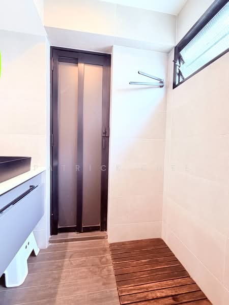 5 Marine Terrace, 5 Marine Terrace, 2 Bedrooms, 700 sqft, HDB Flat For Sale, by Patrick Chee, 500135492 - Bathroom - PropertyGuru.com.sg