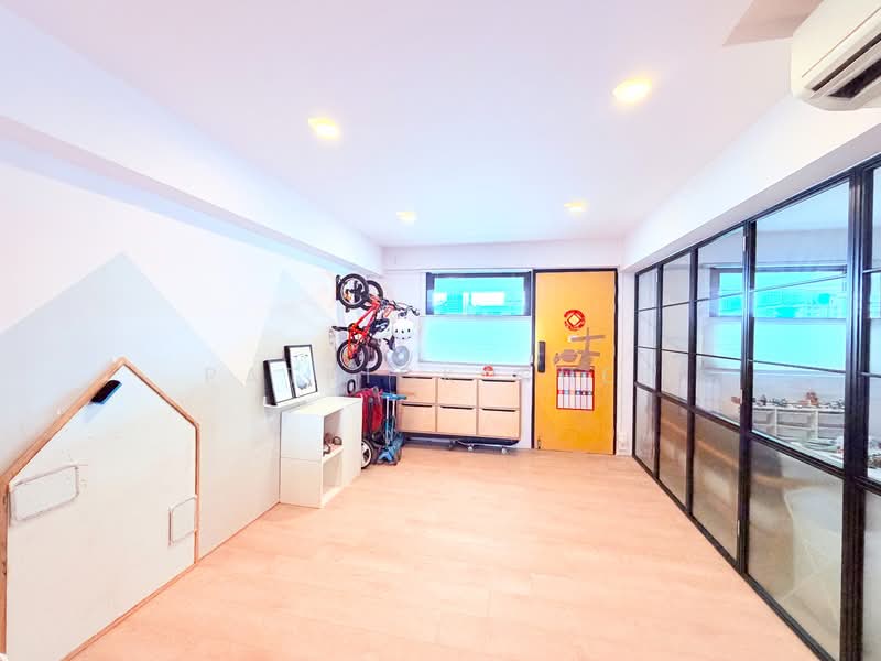 5 Marine Terrace, 5 Marine Terrace, 2 Bedrooms, 700 sqft, HDB Flat For Sale, by Patrick Chee, 500135492 - Interior - PropertyGuru.com.sg