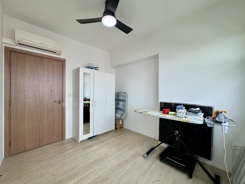 439C Bukit Batok West Avenue 8, 439C Bukit Batok West Avenue 8, 3 Bedrooms, 1,001 sqft, HDB Flat For Sale, by Branden Lee, 500135497 - Common Bedroom 1 - PropertyGuru.com.sg