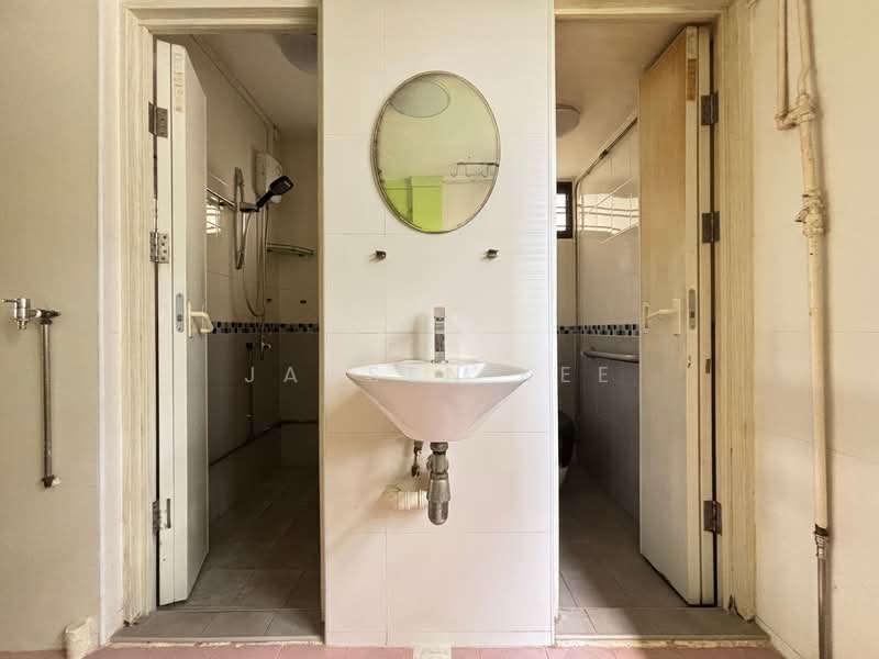 3 Saint George's Road, 3 Saint George's Road, 2 Bedrooms, 635 sqft, HDB Flat For Sale, by Jansen Kee, 500135536 - Bathroom - PropertyGuru.com.sg